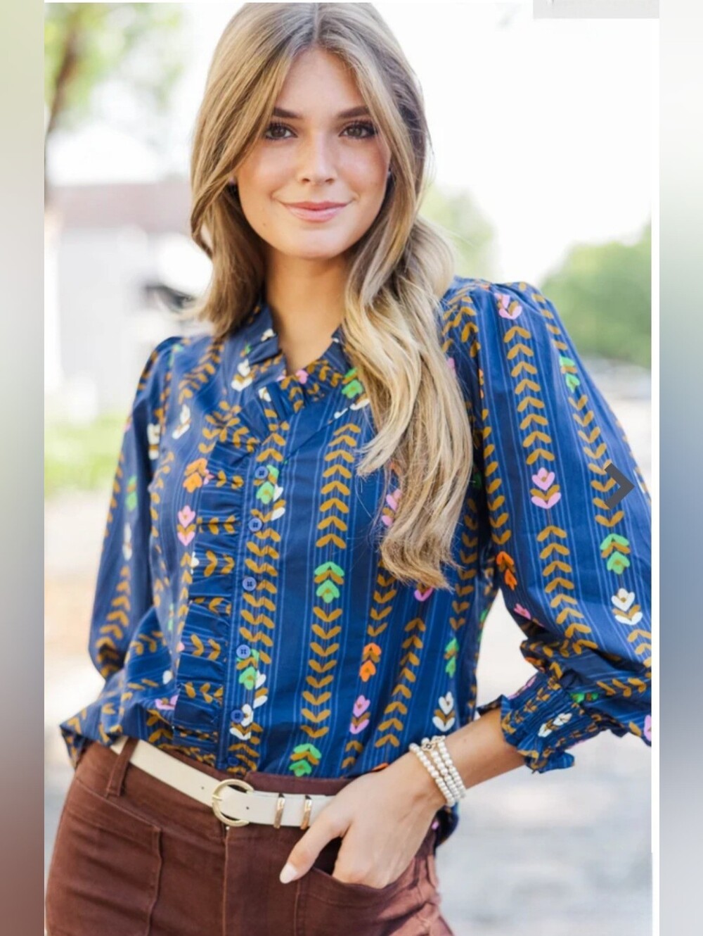 Umgee I Womens Navy Floral Ruffle Front Blouse, size medium